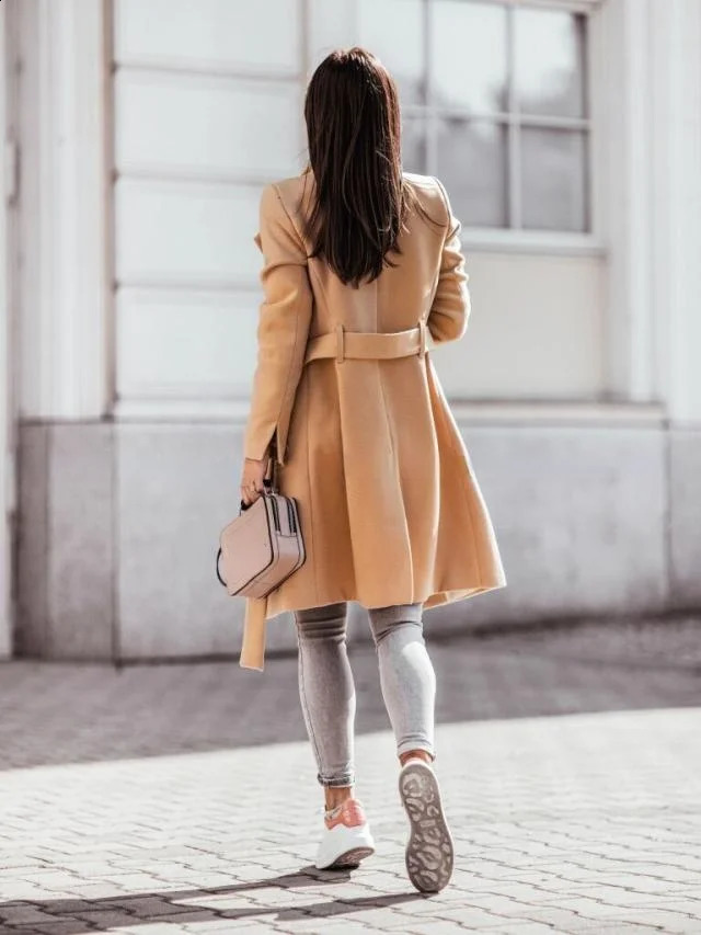 Casual wool coat womens autumn and winter fashion item lapel long sleeved button jacket office with belt 240826