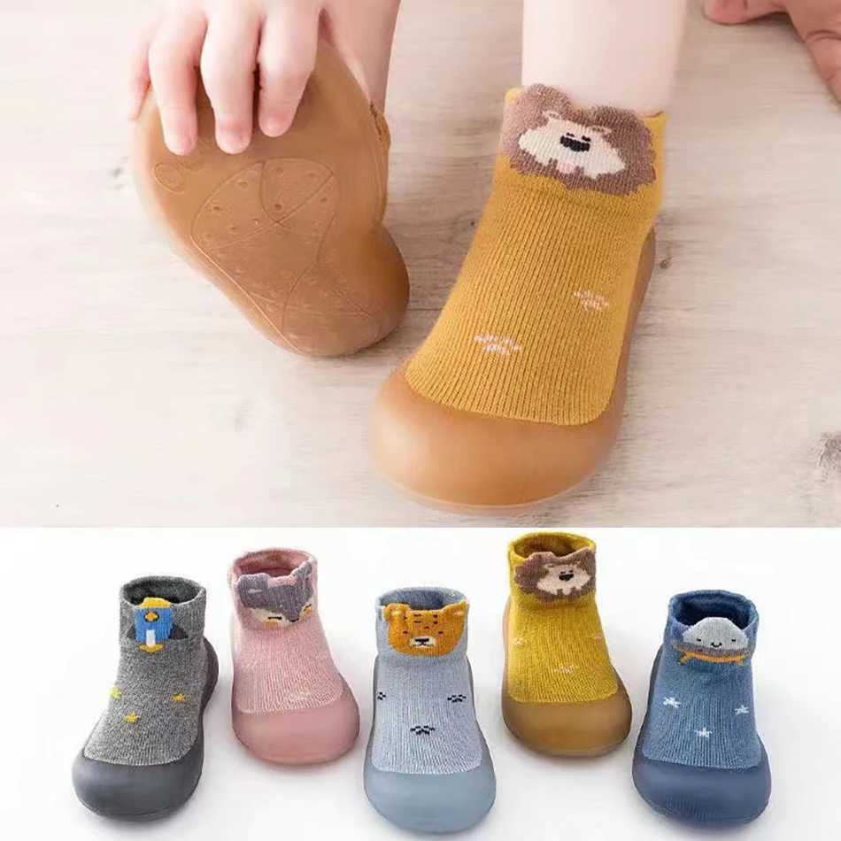 Baby shoes cute and comfortable baby soft soled socks anti slip newborn shoes for indoor use safe for all seasons the first step for pedestrians M2408