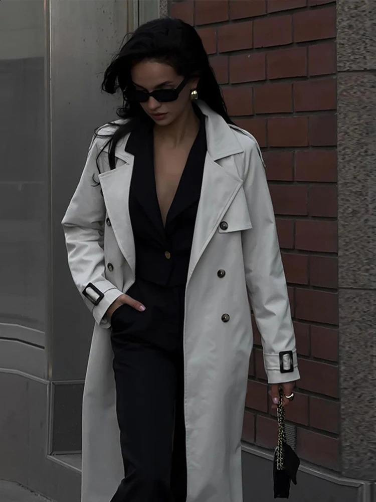 Trench coat womens double perforated autumn British style windbreaker with belt ultrathin jacket casual long 240826
