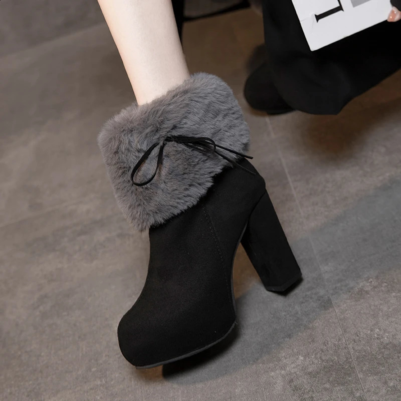 2024 Winter Shoes Womens High Heels Fur Warm Shoes Womens Fashion Shoes Winter High Heels Super Square High Heels 240827