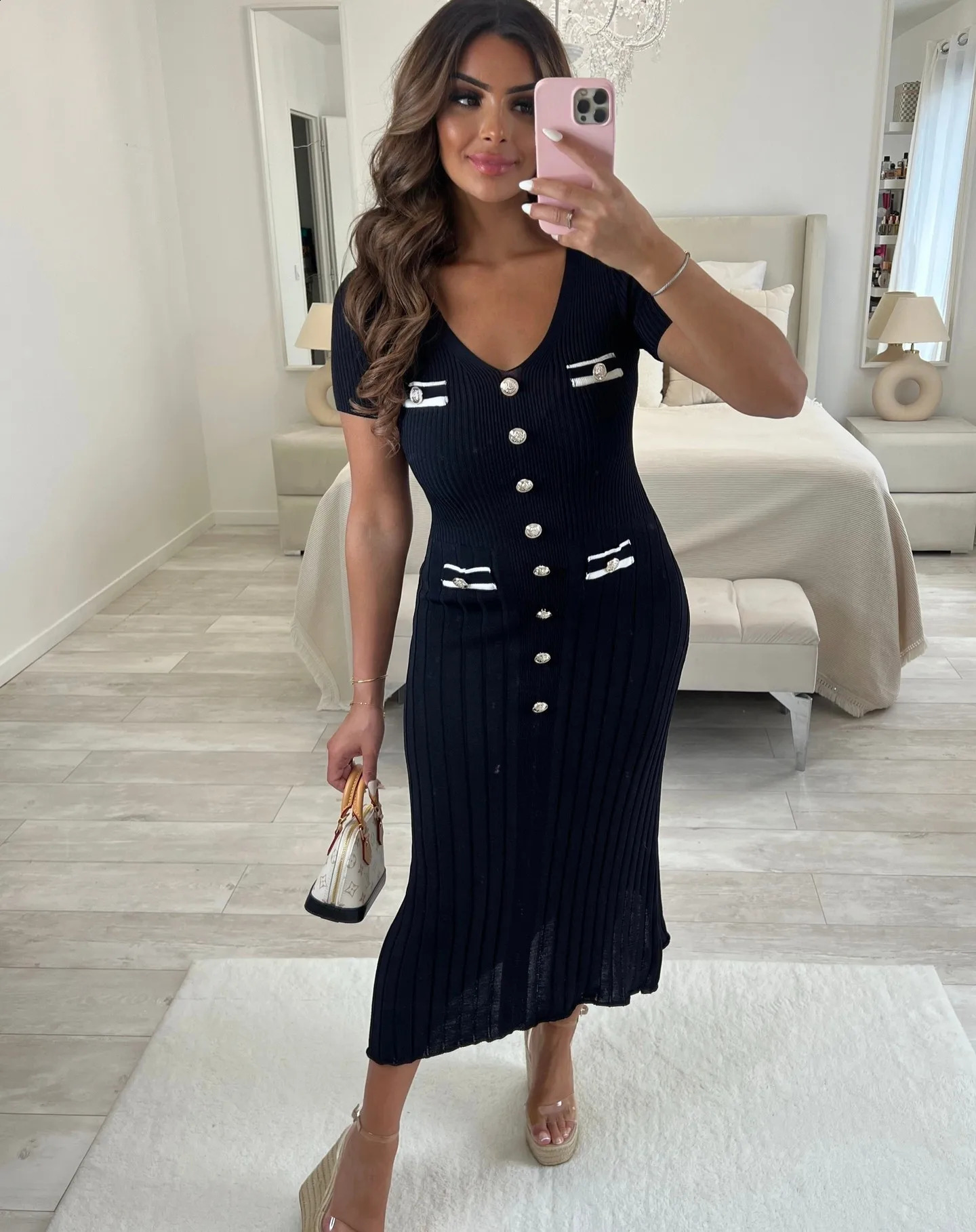 Womens Knitted Short Sleeve Dress Summer Fashion V-neck Casual Long Dress 2024 Elegant Slimming Long Dress 240827