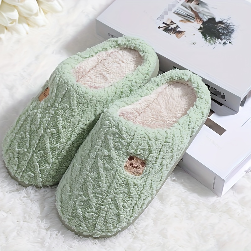 Super soft bear pattern plush slippers - super cute and warm, easy on and off for cozy winter nights - luxury flat plush shoes perfect for home and be