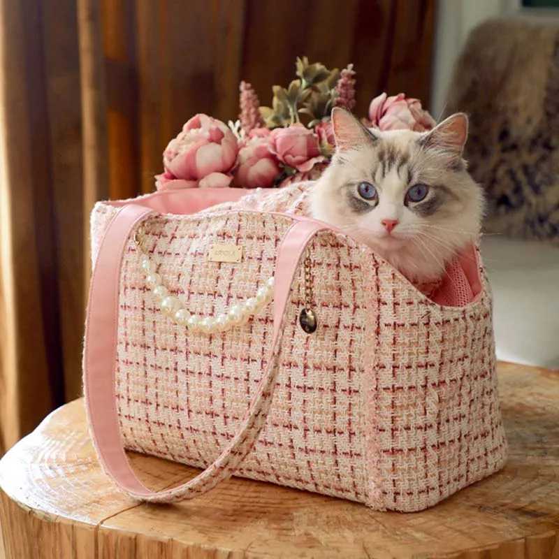 Luxury design pet carrier puppy tote bag outdoor dog accessories pet tote bagX240827