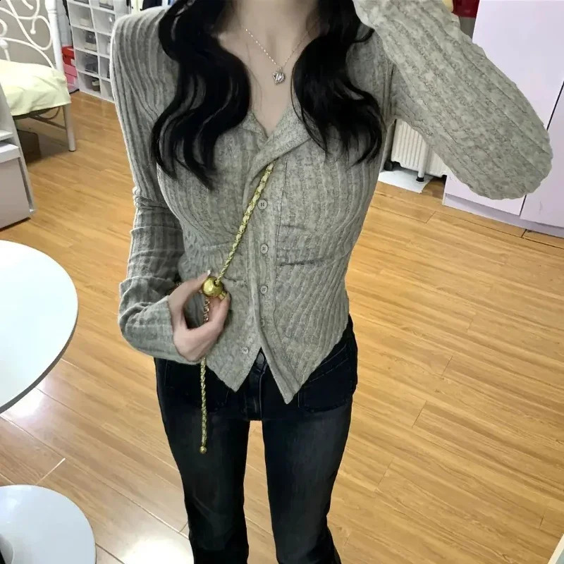 Knitted long sleeved polo neck womens T-shirt for autumn and winter fashionable and elegant clothing for sale womens T-shirt 240827