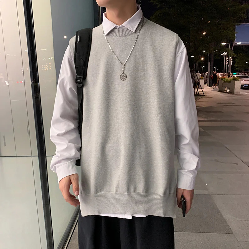 Men Spring Autumn Fashion Solid Color Sweater Vest Mens Korean Loose Sleeveless Tops Male O-neck Knitted Waistcoat K484 240826