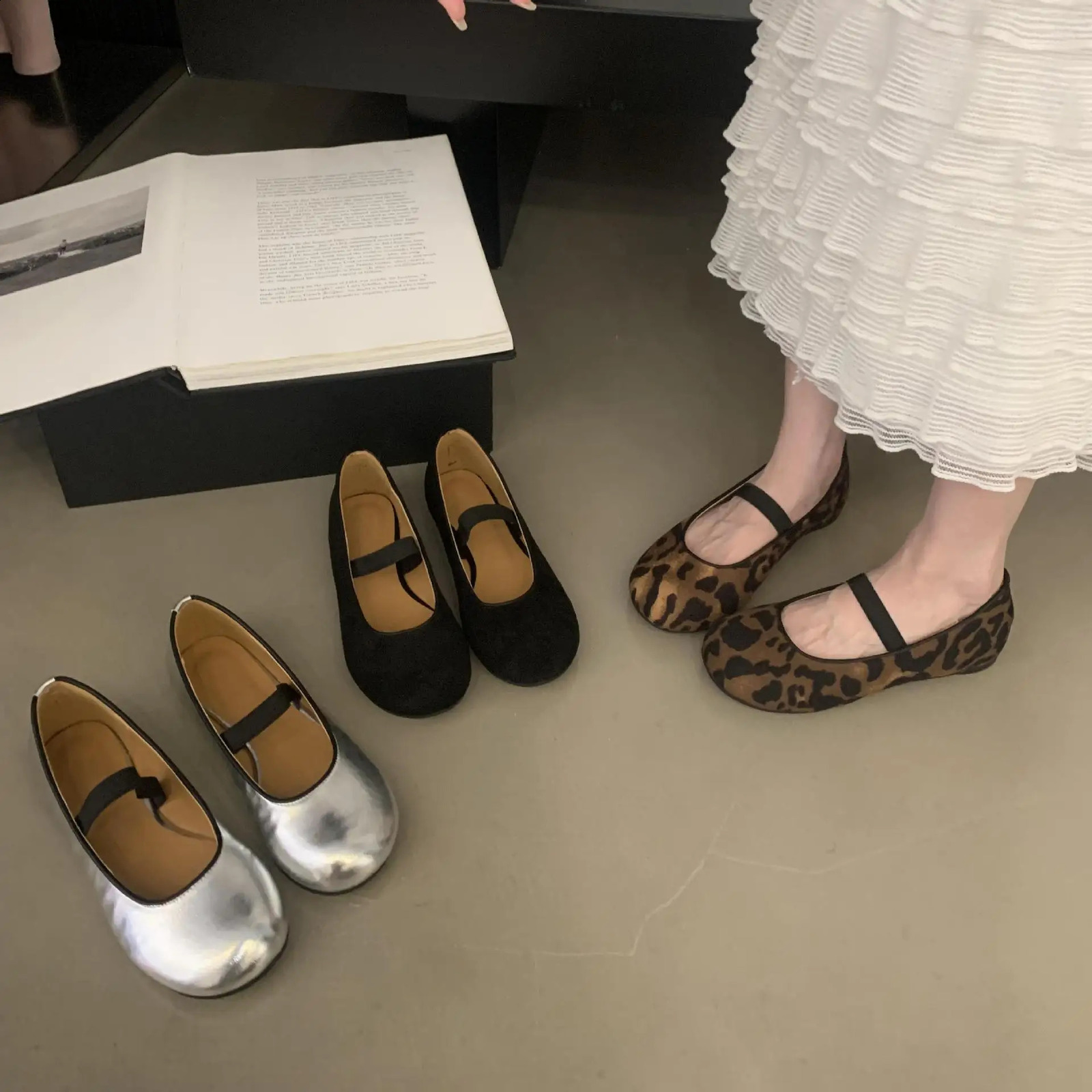 Soft Ballerinas Woman Shallow Mouth Round Toe All-Match Female Shoes Casual Sneaker Ballet Comfortable Dress Retro Flat 240826
