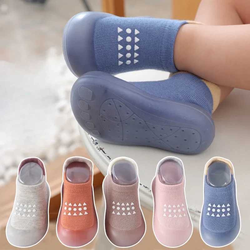 Summer new cotton anti slip breathable childrens soft sole baby walking shoes mesh baby floor socks M240827