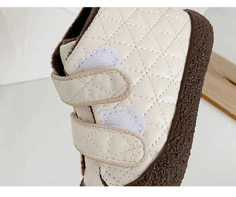 Winter cotton childrens shoes baby PU leather thick plush first step lightweight anti slip baby shoes M240827