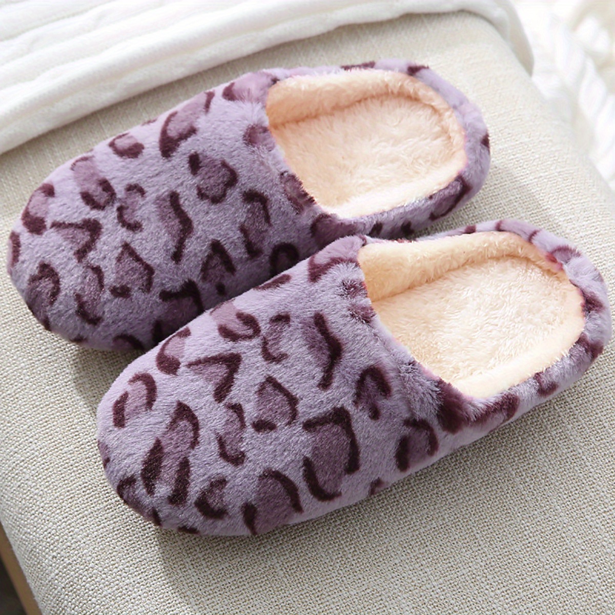 Cozy Leopard Print Slippers for Women - Ultra Soft, Breathable Fabric Construction, Slip-on Design, Anti-Slip Fabric Sole, Comfortable Fit, Ideal for 
