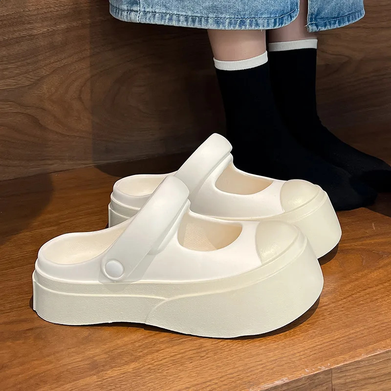 Summer womens hole shoes thick soled perforated shoes EVA comfortable garden shoes bag toe sandals womens toe hole shoes 240827