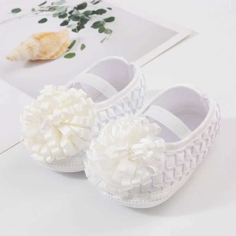 Baby womens shoes princess fashion ribbon flower baby soft sole first walker 0-1 year old baby Christmas shoes M240827