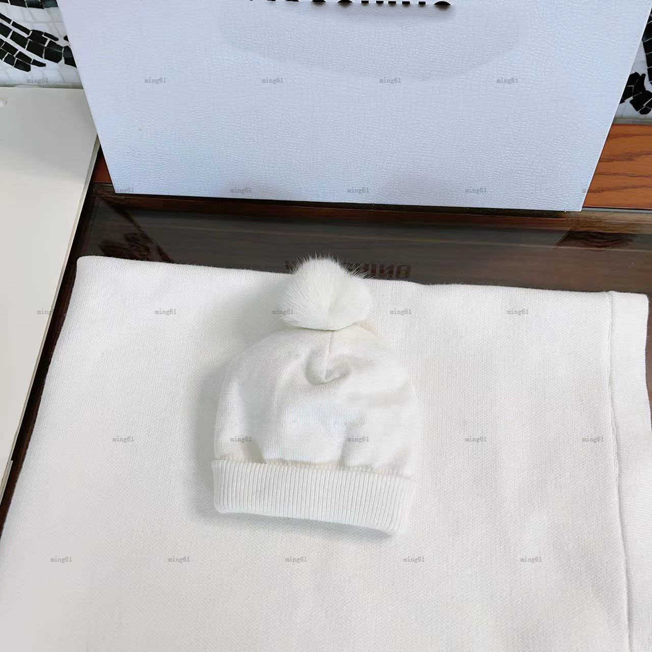 Brand Blanket set for newborn baby comfort infant Two piece set Embroidered logo blanket and rabbit wool ball knitted hat