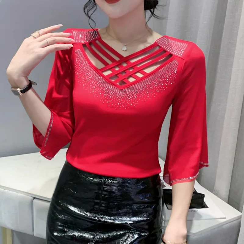 Wxw5101 Flare 1/3 Sleeve Womens V-neck Hollow Diamond Sexy T-shirt Womens Black Red Womens Summer T-shirt 240827