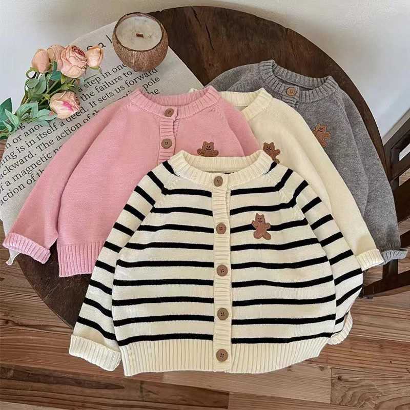 2-8 autumn and winter new girls knitted cardigan wool sweater cartoon bear striped sweater girls and children warm knitted jacketW240824