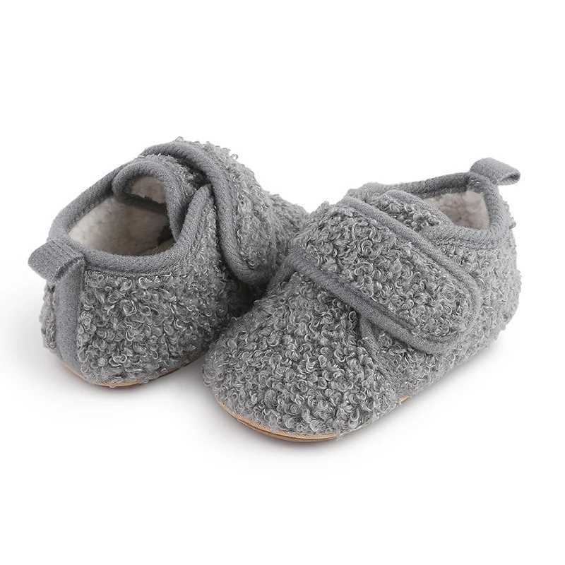 Autumn and Winter Warm Baby Boots Baby Plush Soft Wool First Step Walker Plush Thick Shoes Freshman Non slip Shoes M240827