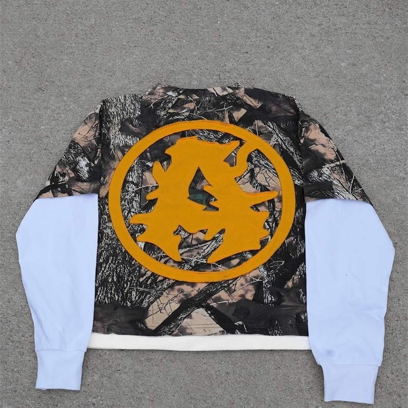 American Street Harajuku Embroidered Pattern Leaf Camouflage Long Sleeve Floral Mens Y2K Loose Letter Printed Oversized T-shirt 240826