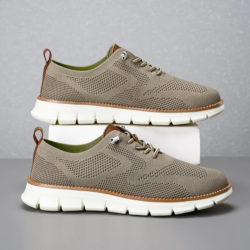 Mens shoes summer canvas shoes breathable and comfortable outdoor sliding walking sports shoes classic mens shoes 240827