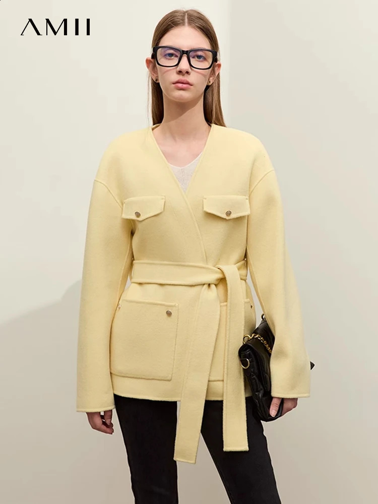 AMII Minimalist Womens All Wool Coat Winter Jacket V Tie Retro High Quality Fashion Blended 12314001 240826