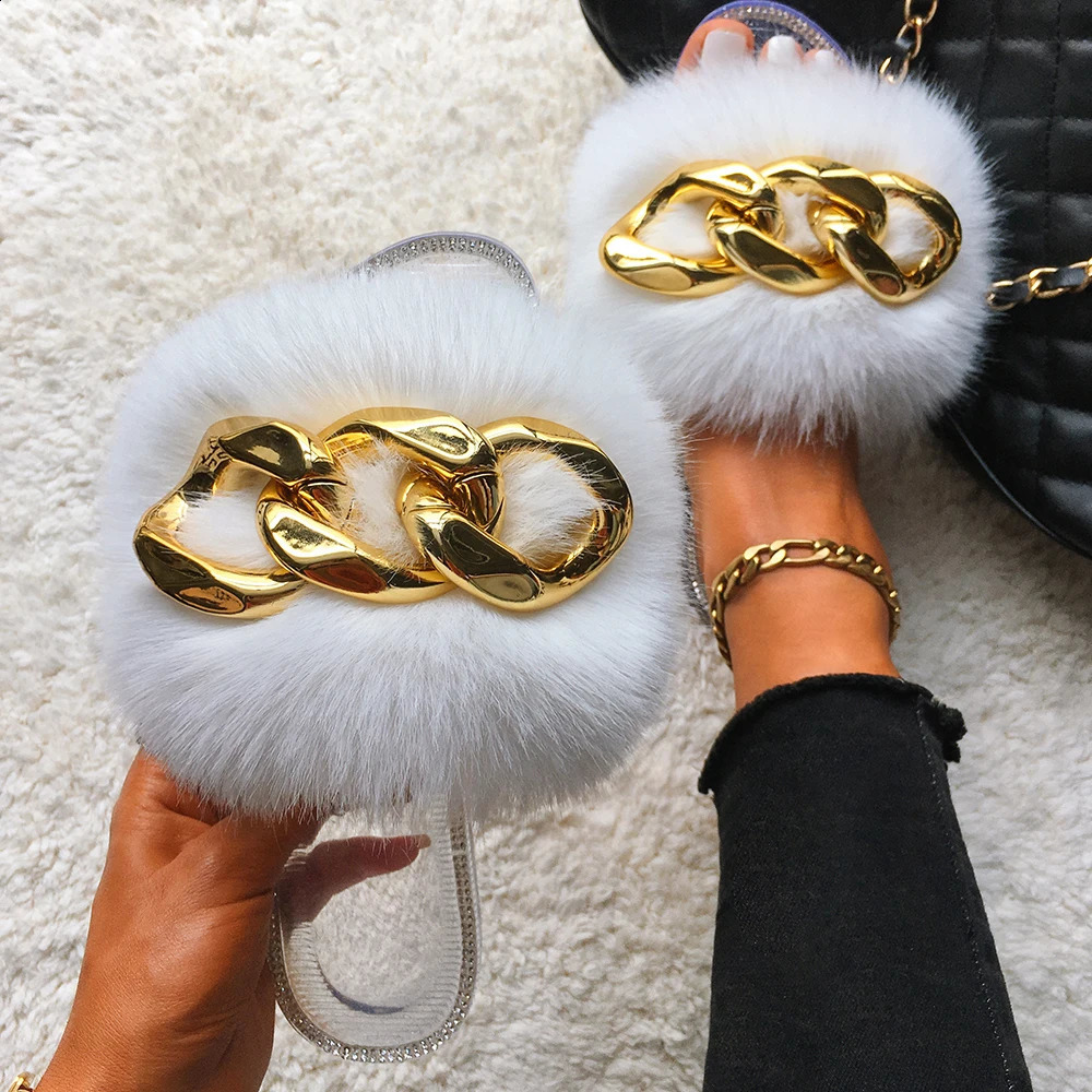 Womens fashion chain transparent slider summer jelly sandals womens faux fur slider beach fluffy flip cover 240827