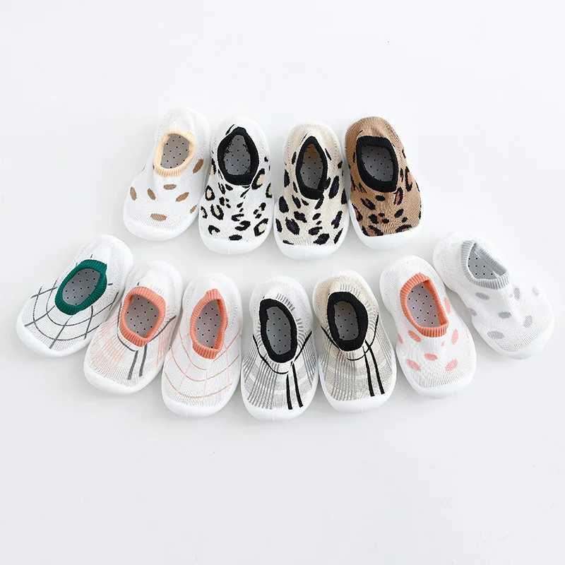 Babys first walking shoes breathable baby and toddler shoes girls and boys casual mesh shoes soft and comfortable anti slip shoes M240827