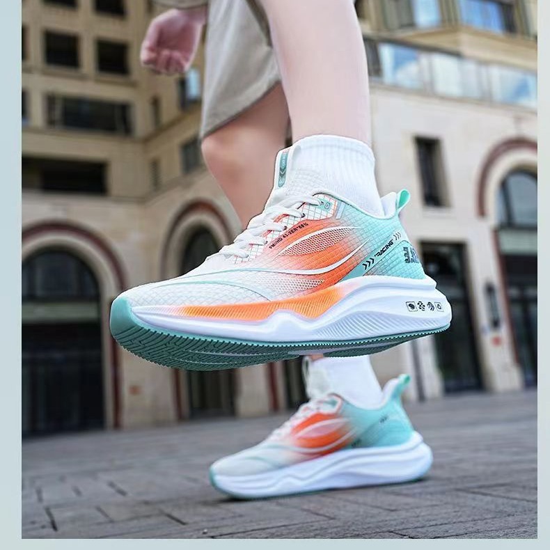 Trendy and fashionable men's casual shoes with soft sole and thick sole men's sports running shoes