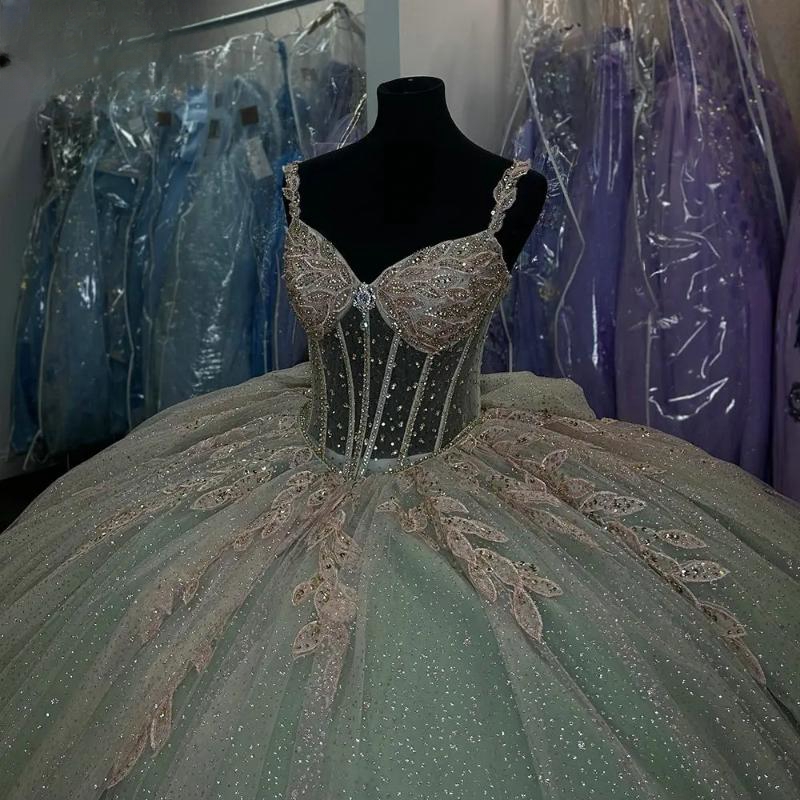 Mint Green Illusion Crystal Beading Ball Gown Quinceanera Dresses Spaghetti Strap Bow Vestidos De 15 Anos