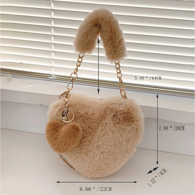 Faux Fur Heartshaped Women Small Handbags Fluffy Plush Ladies Chain Shoulder Bag Fashion Female Furry Daily Clutch Purse 240826Z