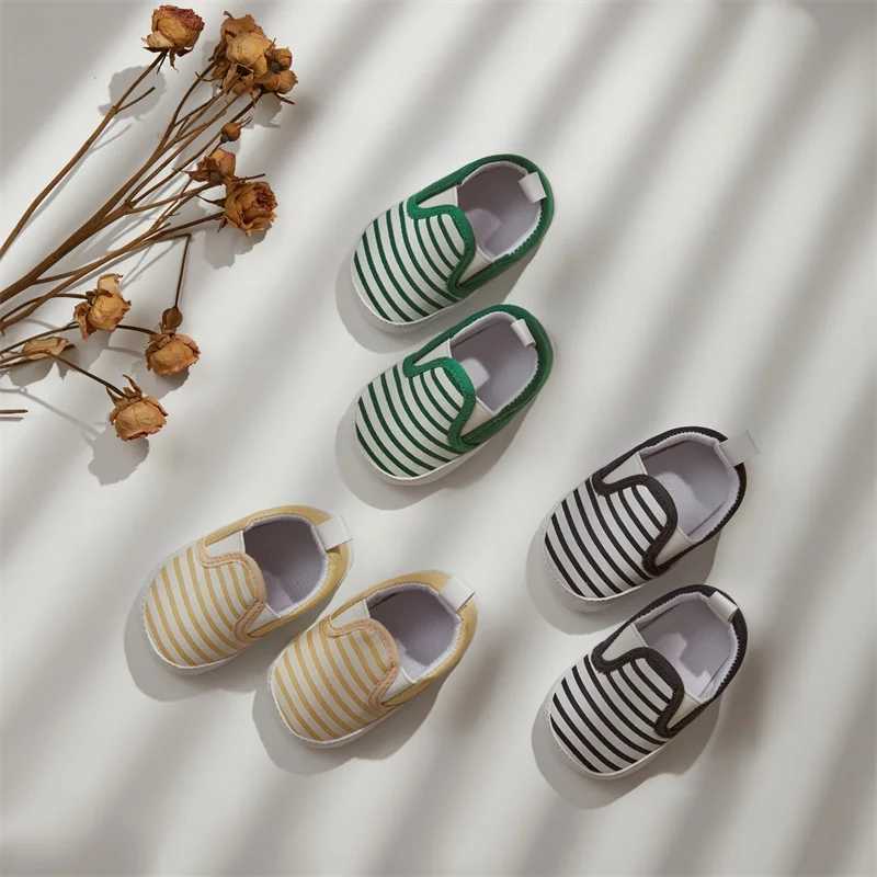 Tregren 0-18M baby flat shoes with striped print anti slip slider soft sole cute baby boots casual first walking shoes M240827