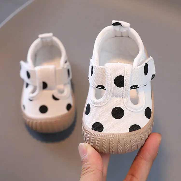 Childrens casual canvas shoes baby soft soled cloth shoes girls spring new fashion walking shoes childrens breathable princess shoes M240827