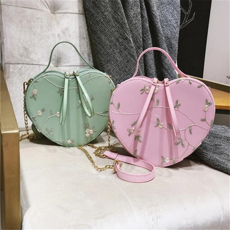 Lace Shoulder Bag Peach Heart Women Bags 2024 Embroidery Handbag Portable Girl Diagonal Heartshaped Chain For 240826