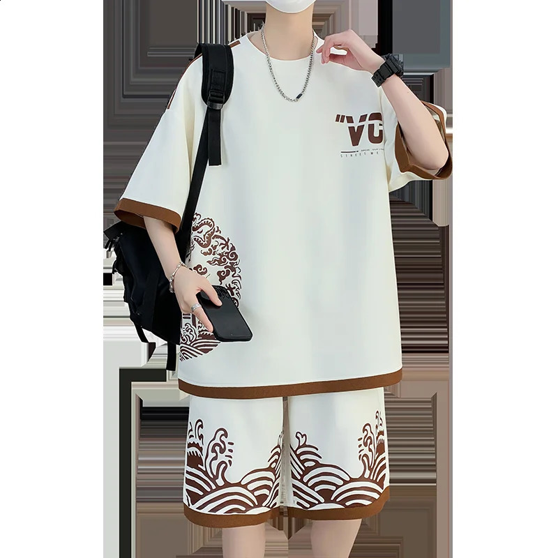 Summer short sleeved T-shirt casual sportswear paired with stylish and handsome mens two-piece sportswear 240827