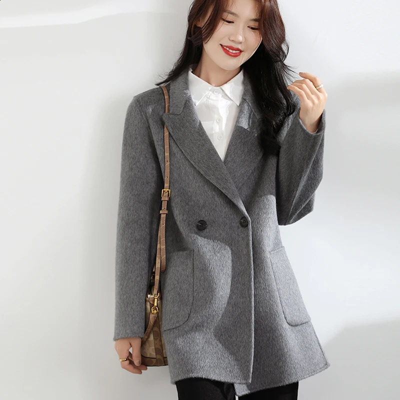 Autumn and winter doublesided cashmere coat womens short sleeved 100% pure wool 240826