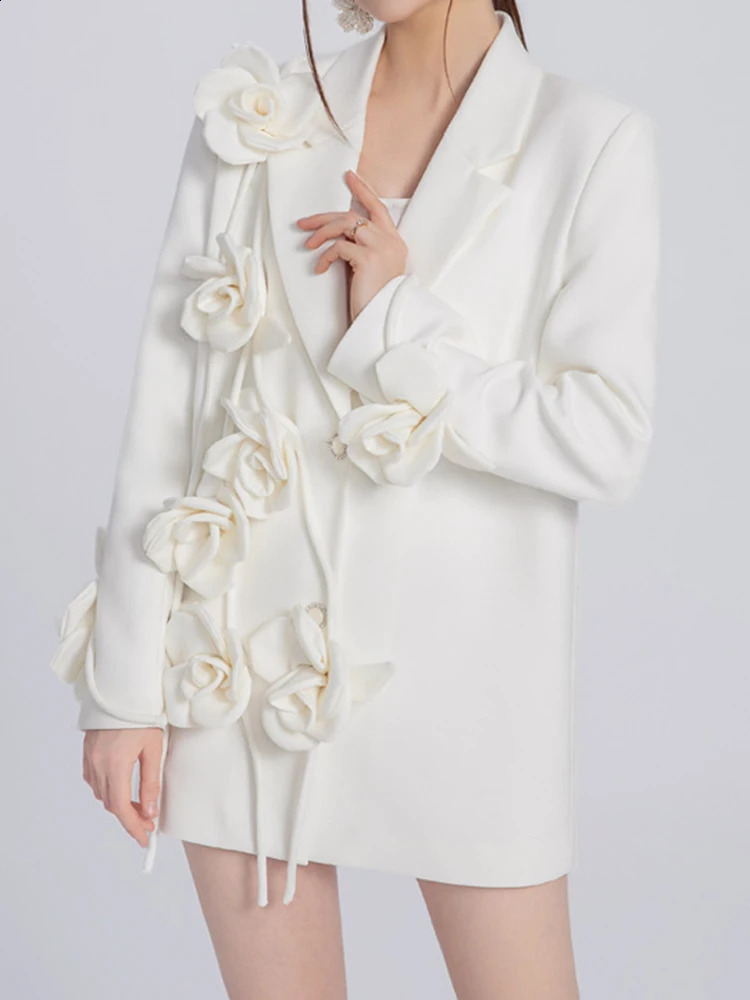 SHENGPALAE Three-d Flower Spliced Blazers For Women Niche Solid Color Versatile Suit Jacket Spring Trendy 5R8937 240826
