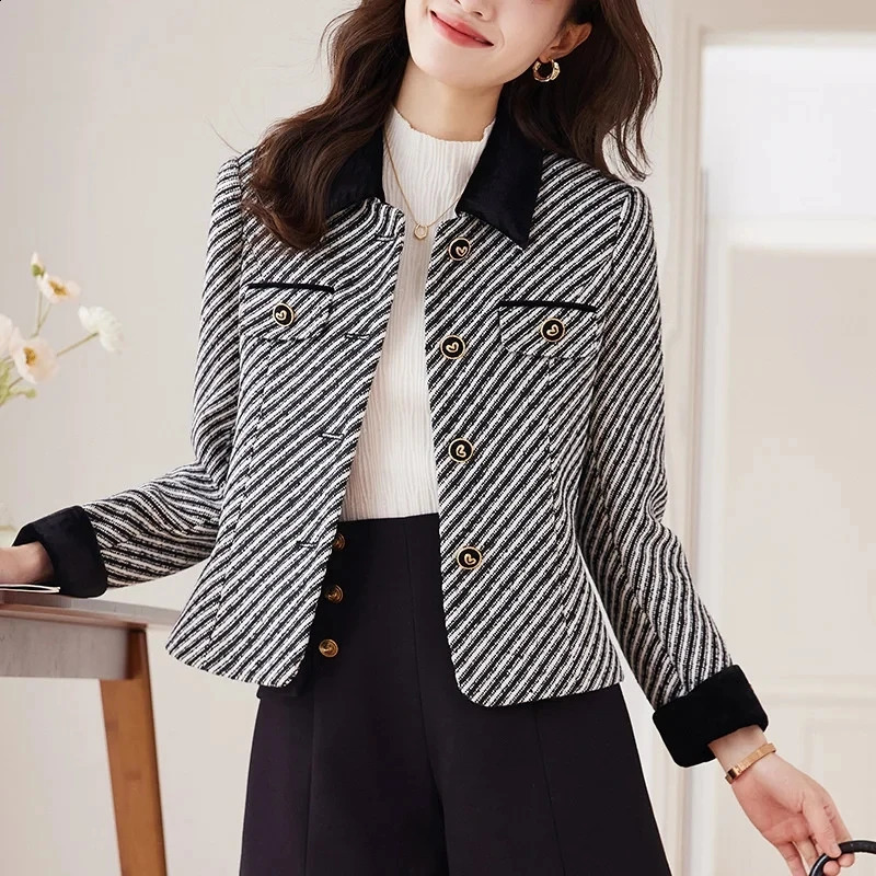 Spring Autumn Fashion Little perfume Style Short Coat Womens Temperature Korean Casual Tweed Jacket Wool 240826