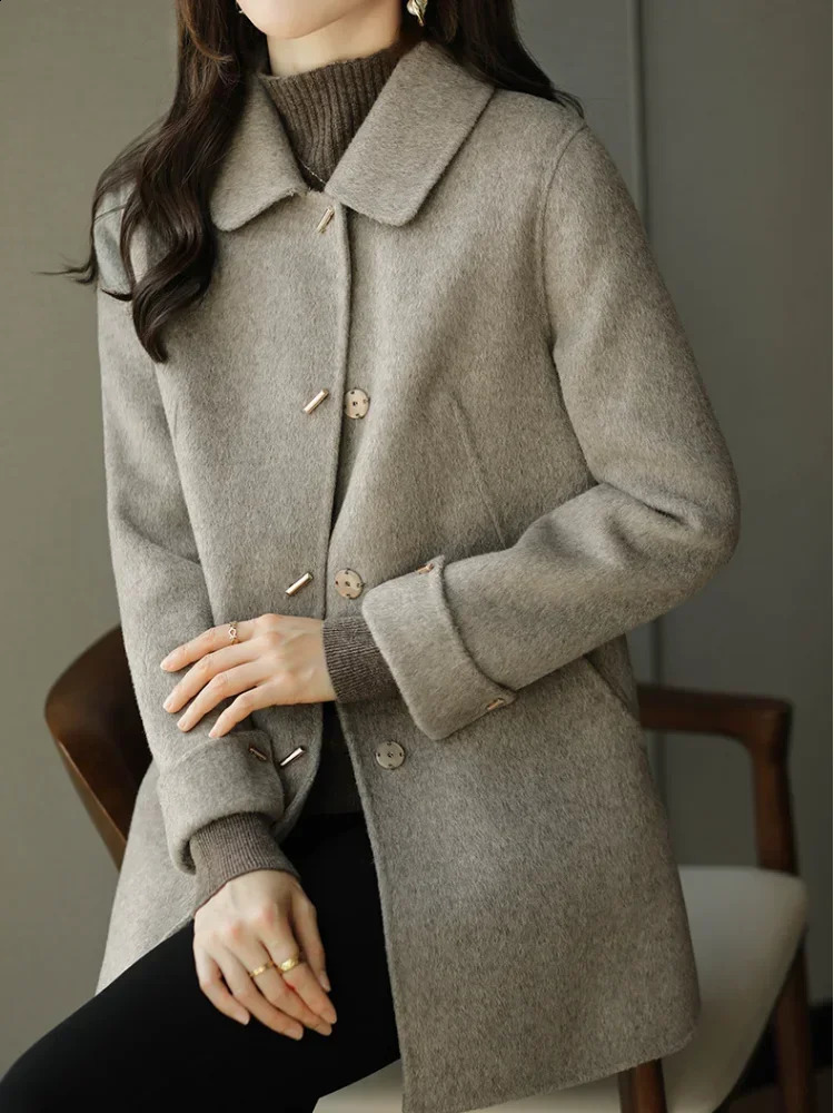 Womens ultrathin long sleeved wool coat with pockets warm jacket monochrome elegant autumn winter promotion 240826