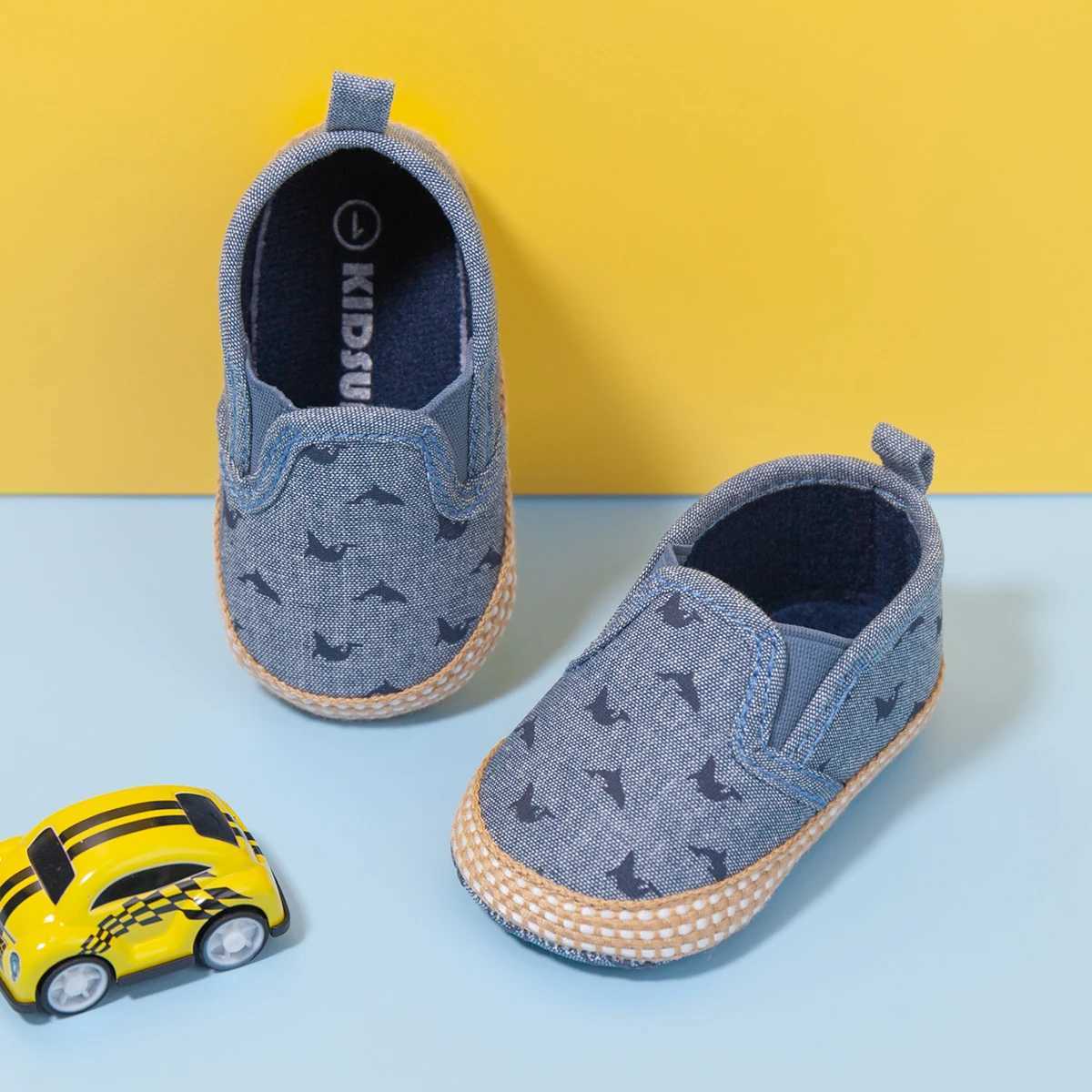 Newborn baby shoes childrens soft sole simple canvas stripe printing 0-18 months old casual boys shoes first step walker board shoes M240827