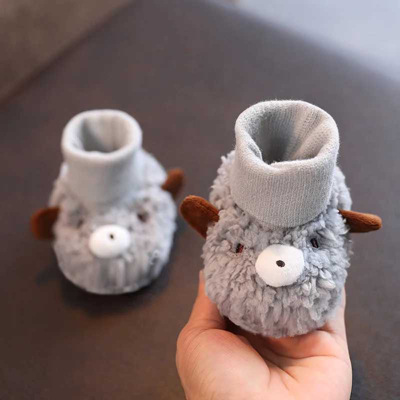 Baby wool shoes winter walking boots for boys and girls cotton comfortable soft non slip warm baby shoes M240827