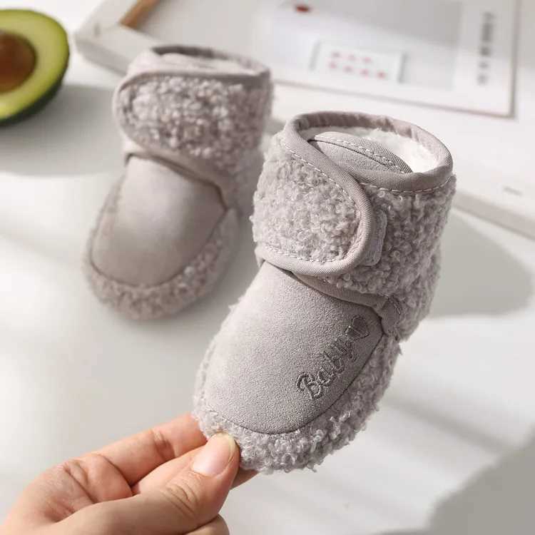 Autumn and winter baby cotton shoes childrens plush warm snow boots antiskid baby shoes indoor Flat noodles shoes the first step M240827
