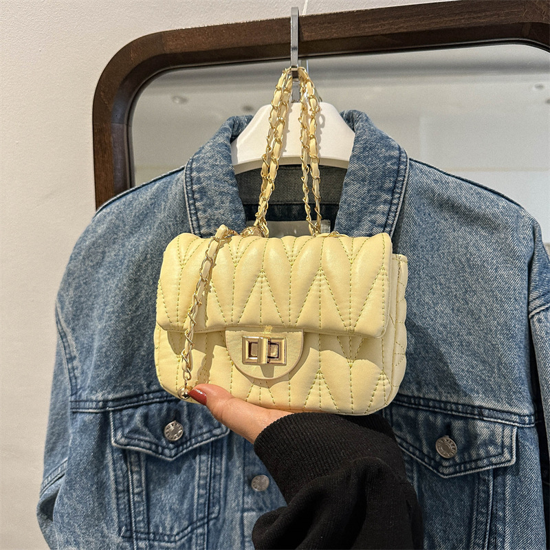2023 Spring/Summer New Fashion Chain gge Single Shoulder Crossbody Small Square Women's Bag Mixed Batch F13.9-08.27