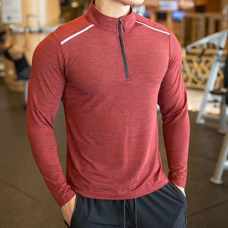 Quick drying and breathable running shirt for mens fitness sports Tshirt long sleeved gym zipper stand collar autumn winter 240827
