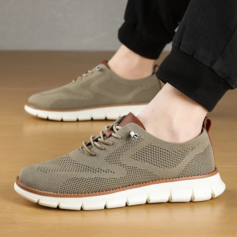 Large size 48 mens walking shoes fashionable white slider sports shoes mens breathable mesh casual shoes mens sports running shoes 240827