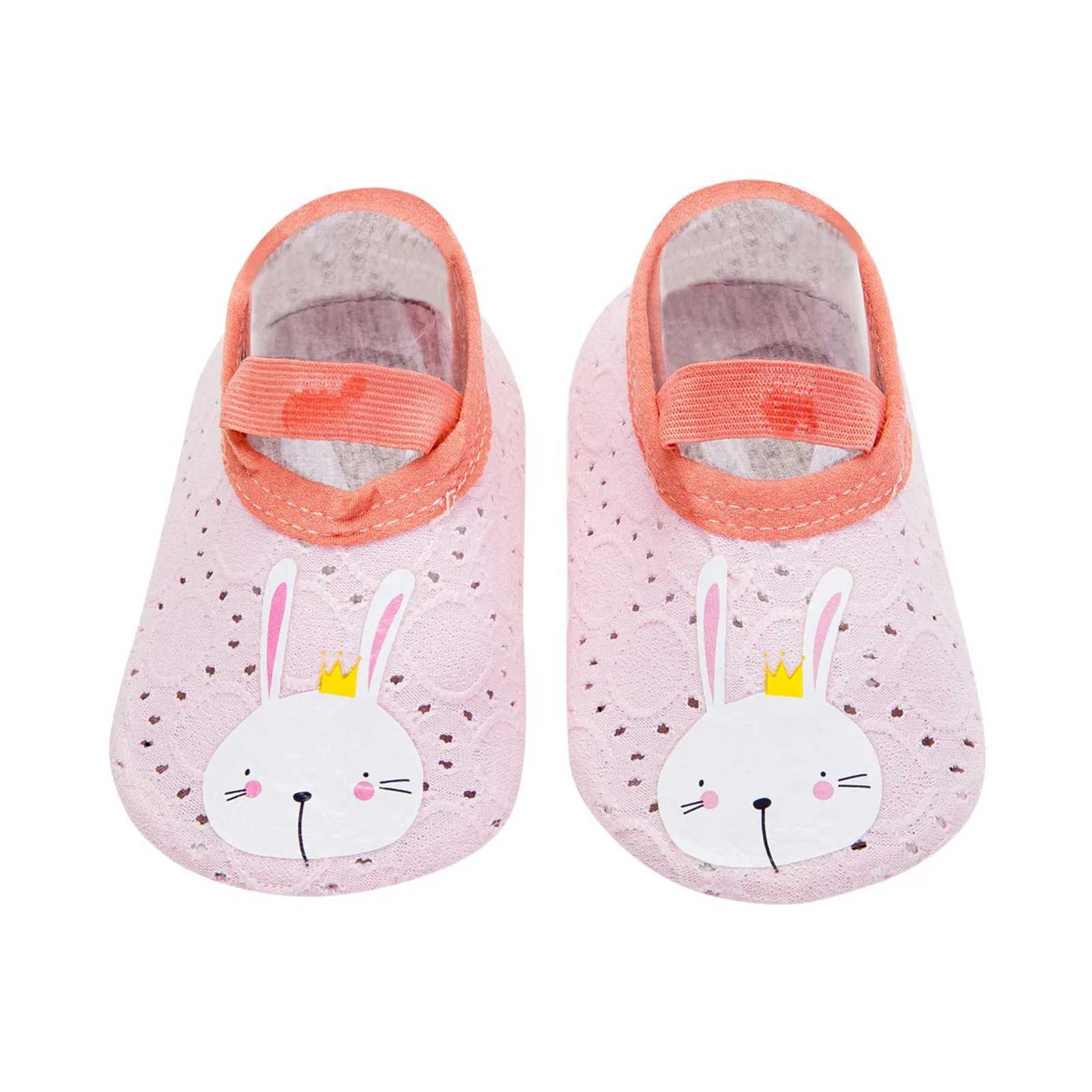 Baby boy girl shoes breathable cartoon anti slip indoor childrens floor slides baby first walking childrens cotton knitted shoes M240827