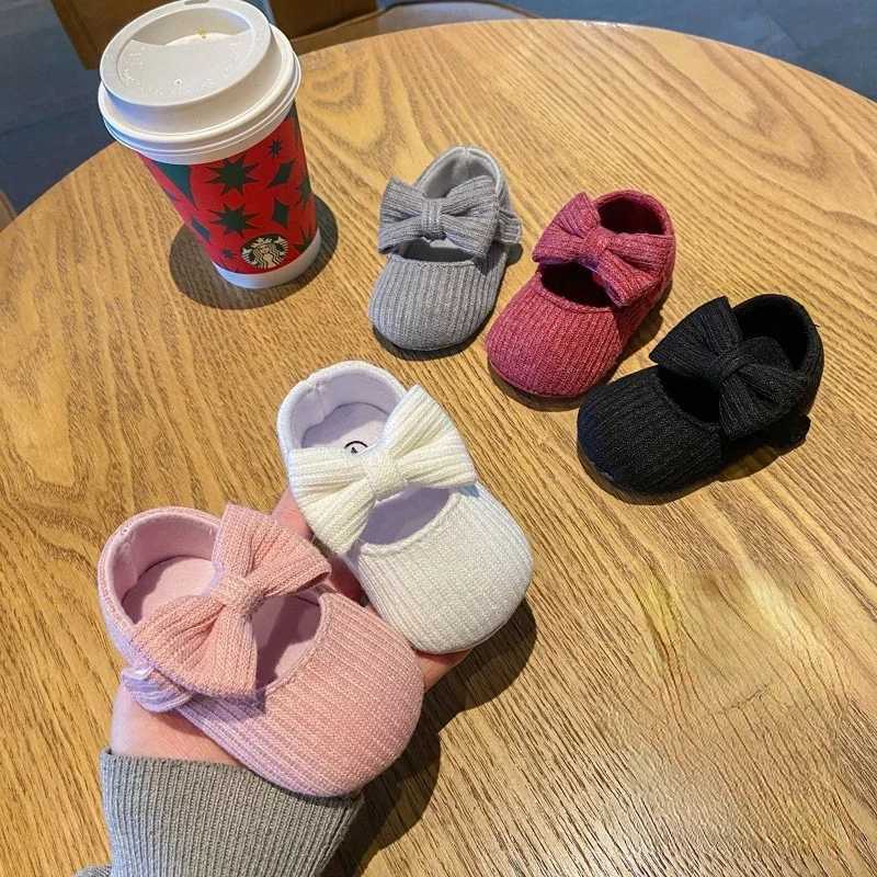 Spring/Summer Baby Step Shoes 0-1 Year Old Anti slip Soft Bottom Princess Sandals M240827