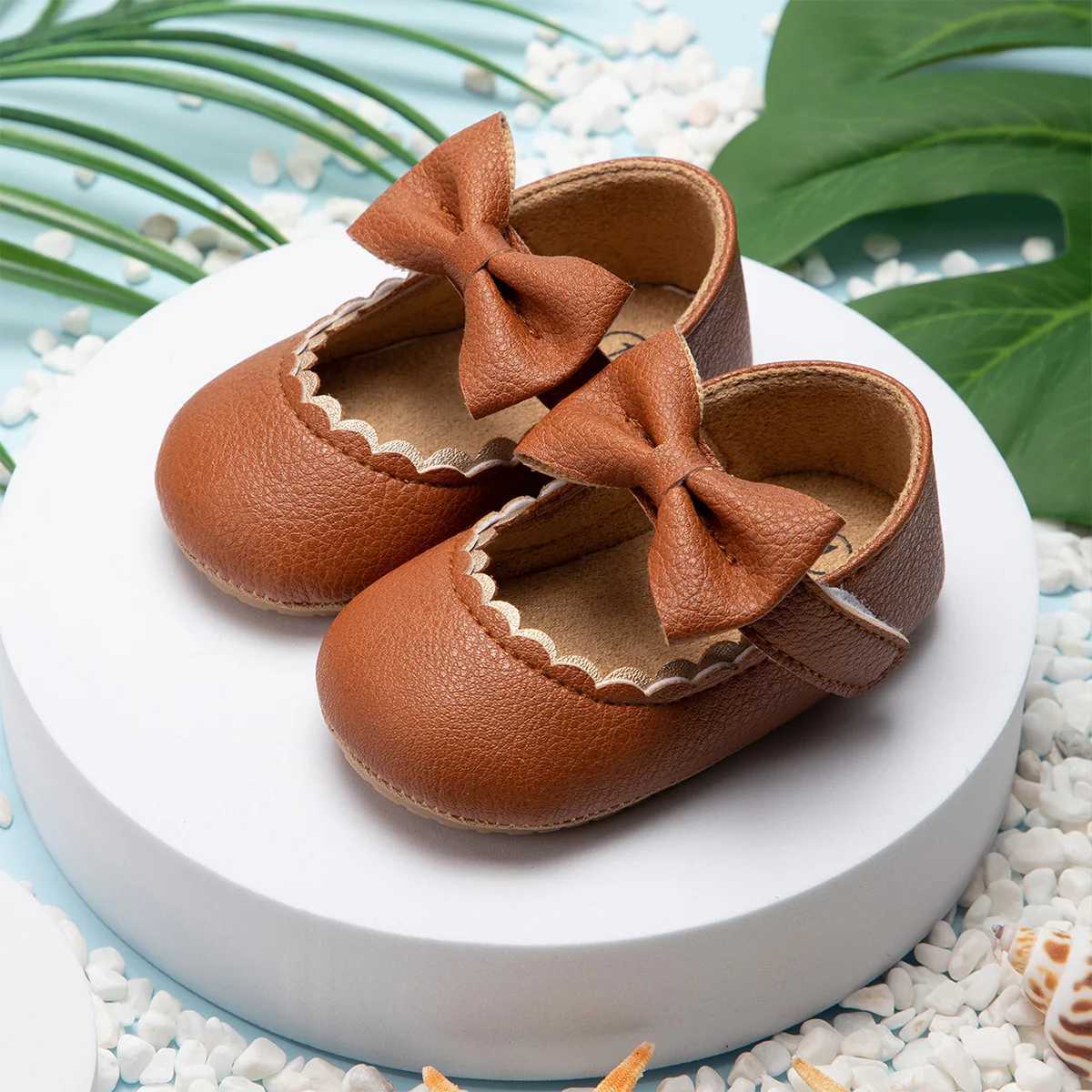 Baby Casual Shoes Baby Bow Knot Non slip Rubber Soft Bottom Flat PU First Walker Newborn Bow Decoration Mary Janes Shoes M240827