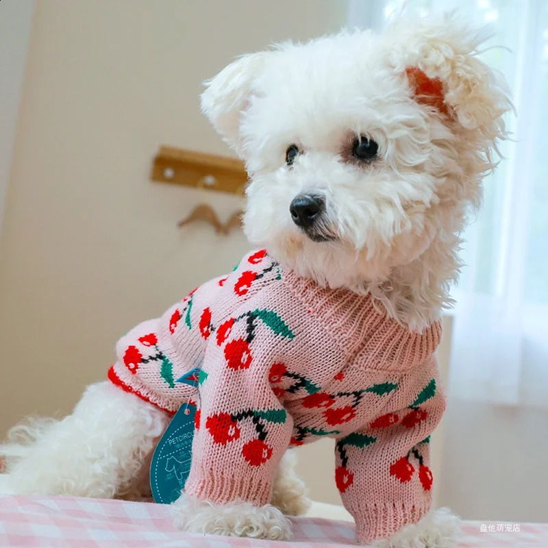 1PC Pet Clothing Cat Autumn Winter Thickened Warm Pink Cherry Elastic Pullover Knitted Sweater Suitable for Small and Medium Dog 240827