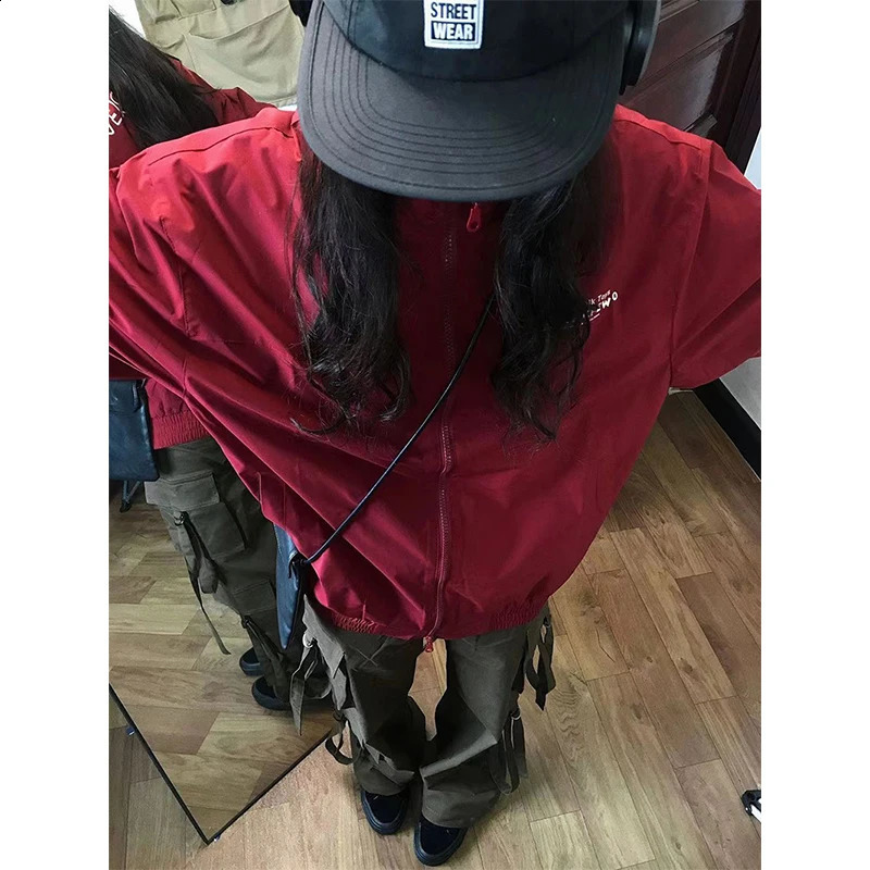 Streetwear Red Bomber Jackets Women Oversized Print Jacket Y2K Harajuku Zip Up Wind-Proof Outwear Korean Loose Casual Coat Tops 240827