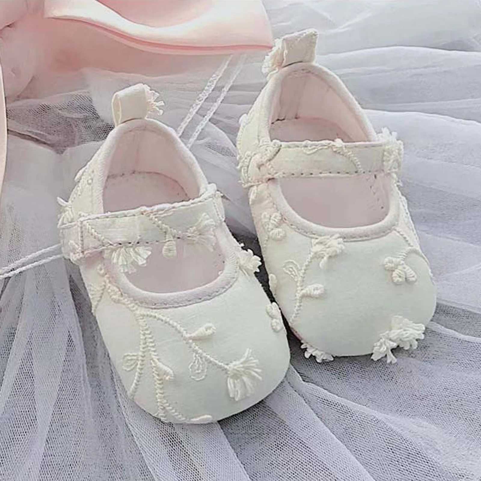 Baby Shoes Flower Girl Princess Casual Shoes Moccasins Soft Bottom Non slip First Walking Shoes Preschool Baby Bed Shoes M240827