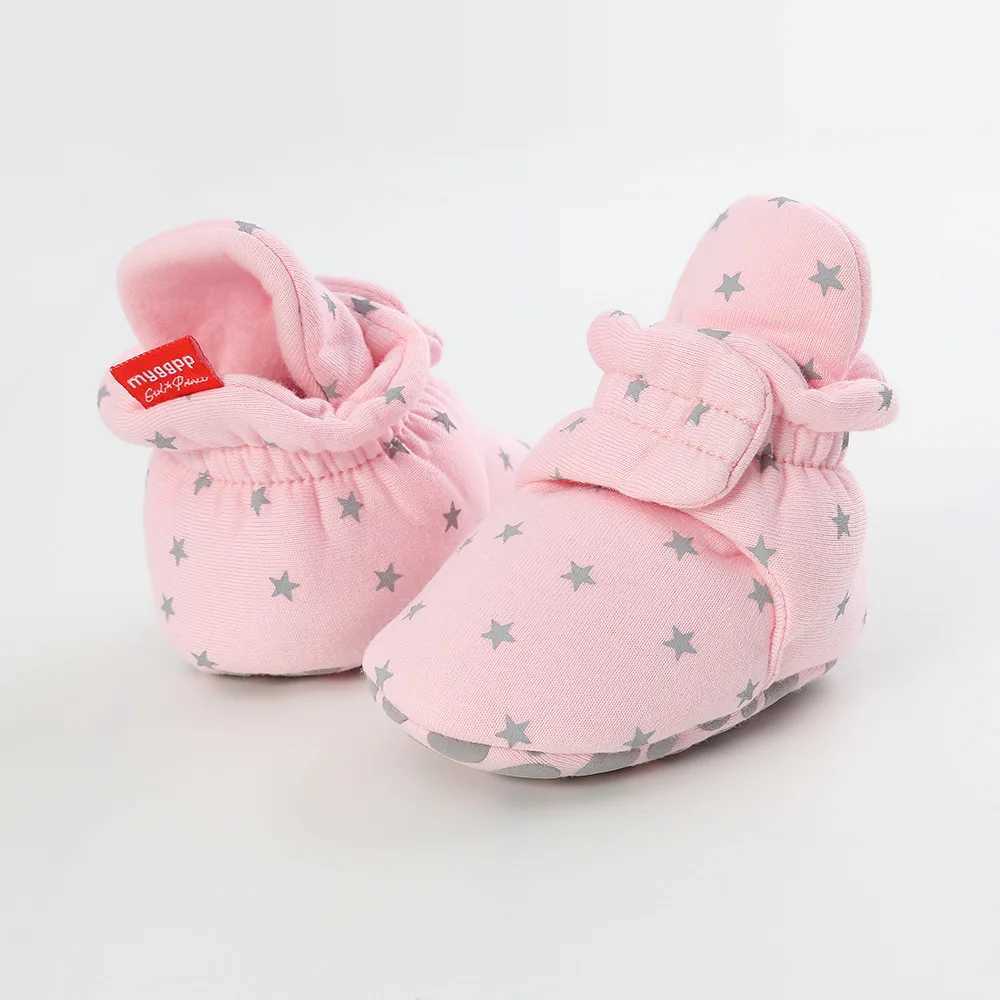 Newborn boy girl baby new star socks boots star toddler first walking boots cotton soft anti slip warm baby crib shoes M240827