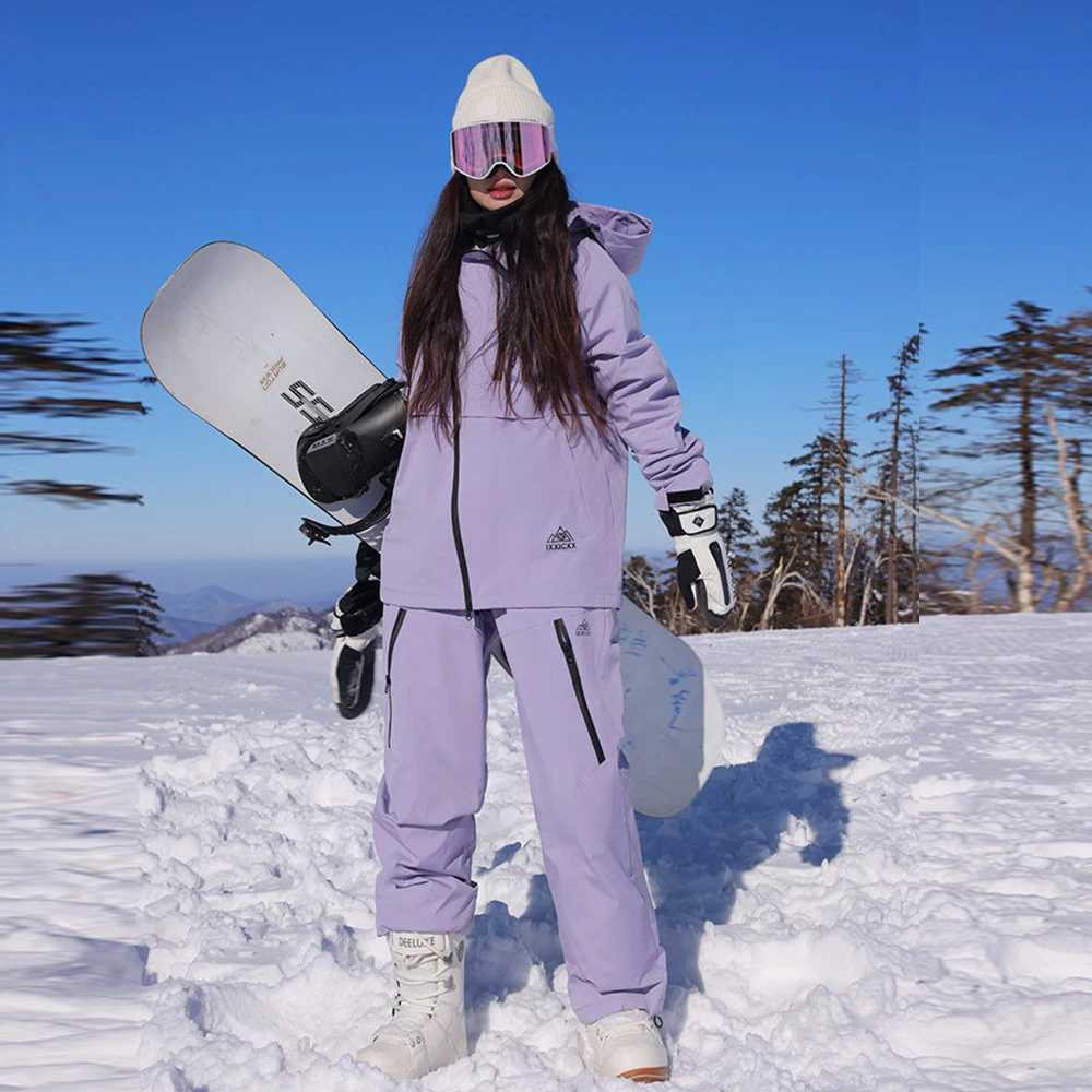 Skiing Suits 2024 New Thick Men Women ski suit Outdoor Sports Snowboard Jacket+Pants Warm Jump Suit Waterproof Winter Clothes Overalls Hooded H240826
