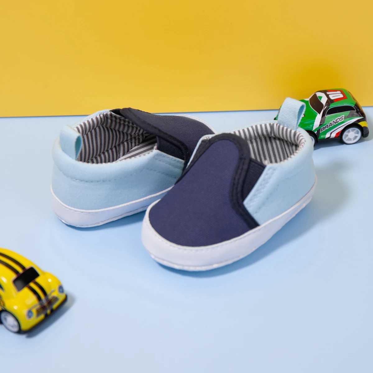 Newborn baby shoes childrens soft sole simple canvas stripe printing 0-18 months old casual boys shoes first step walker board shoes M240827